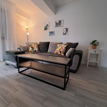 Come&Enjoy Craiova Exterior foto